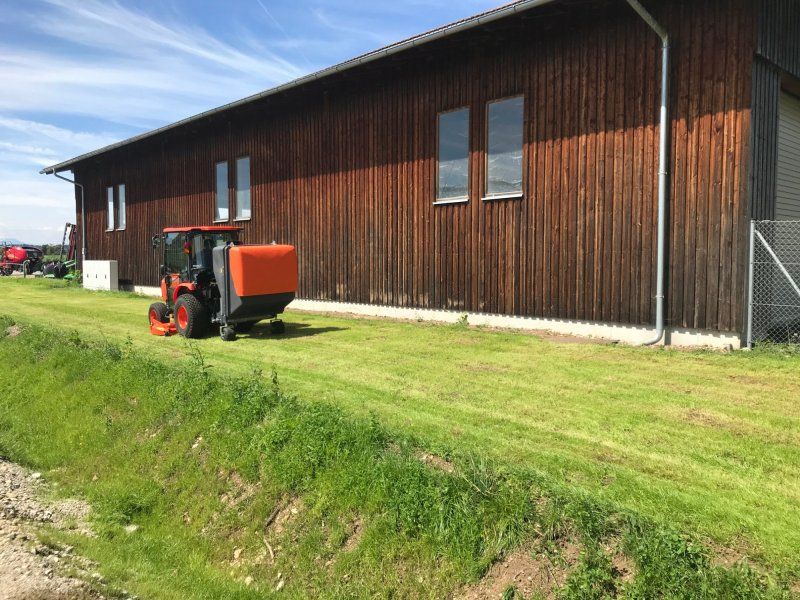 Kubota B2261 H Cab Hydrostat Mähwerk Graskorb