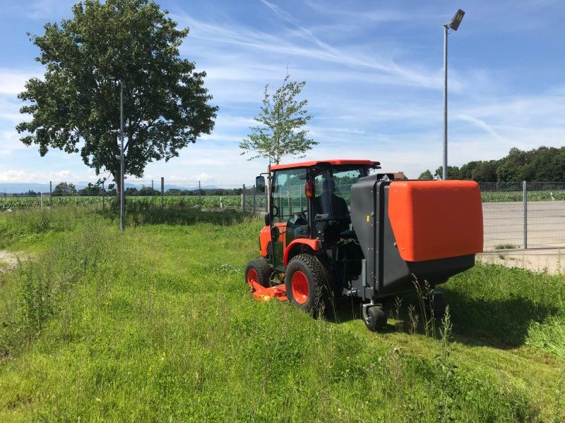 Kubota B2261 H Cab Hydrostat Mähwerk Graskorb