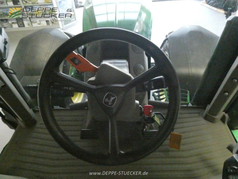 John Deere 7R 330