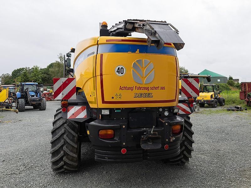 New Holland Fr 9050