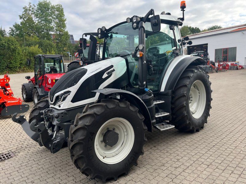 Valtra G125 Versu