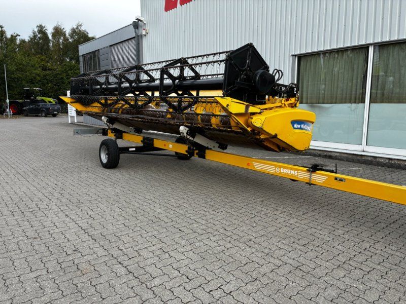 New Holland CR 9060