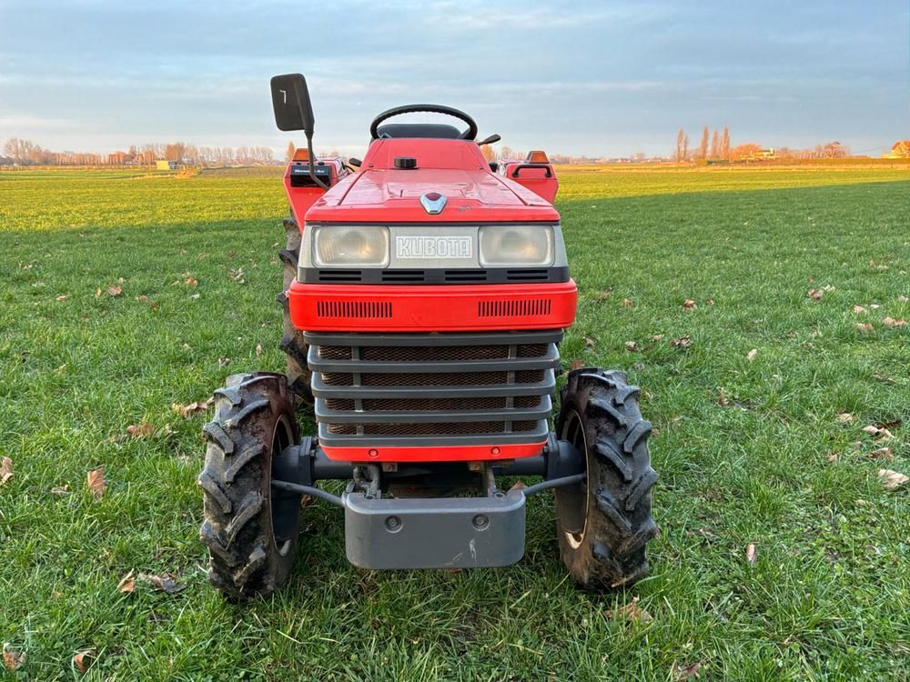 Kubota Sunshine L1-195 vierwielaangedreven minitractor