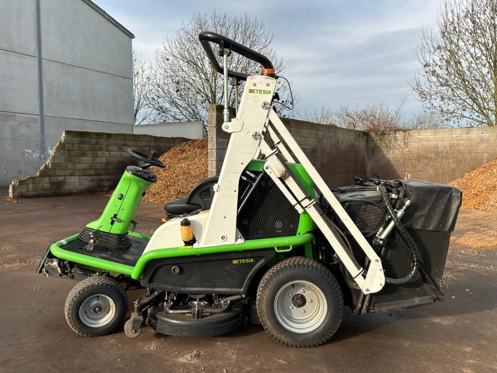 2021 Etesia Hydro 124D zitmaaier