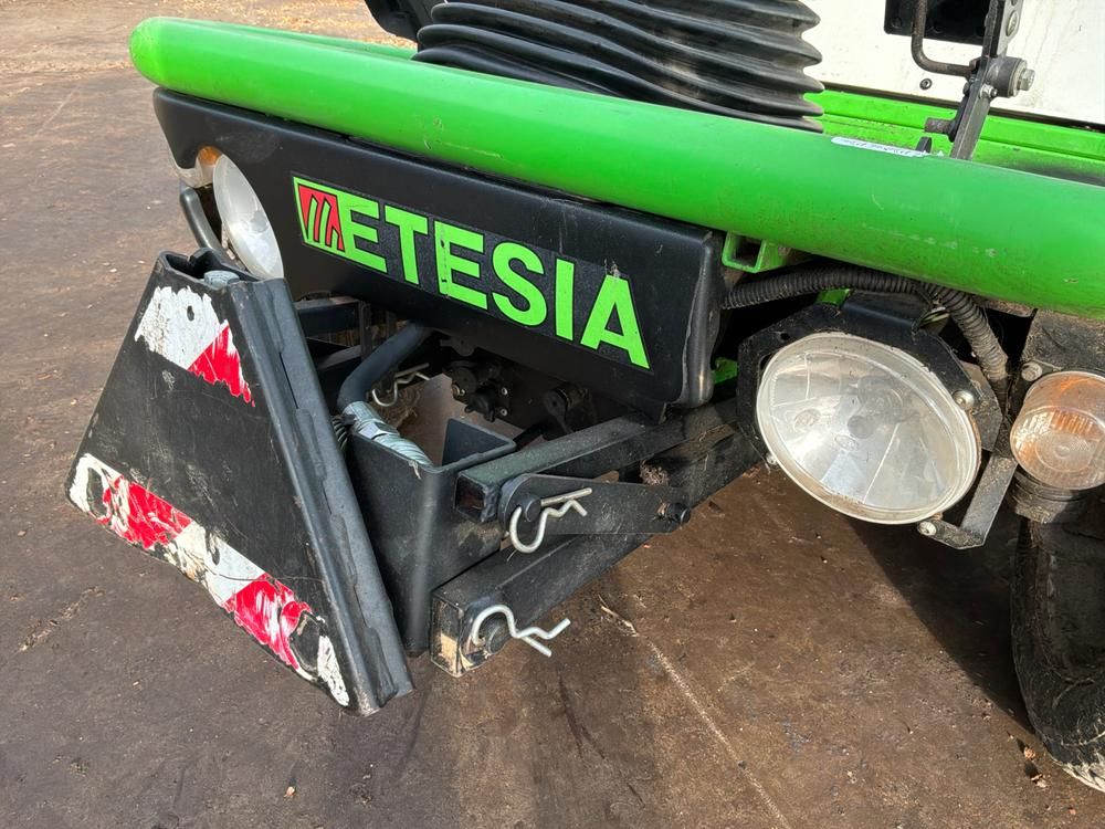 2021 Etesia Hydro 124D zitmaaier