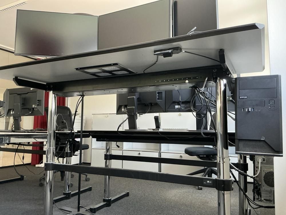 2022 USM Haller Kitos M – höhenverstellbarer Schreibtisch