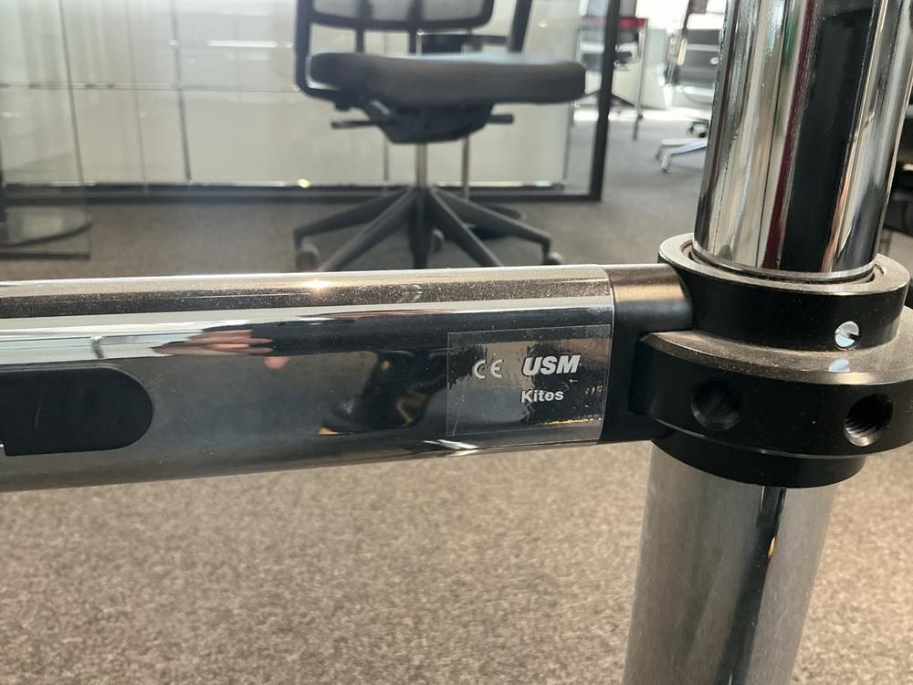 USM Haller Kitos – höhenverstellbarer Schreibtisch