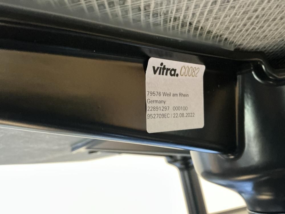 Vitra-Konferenztisch