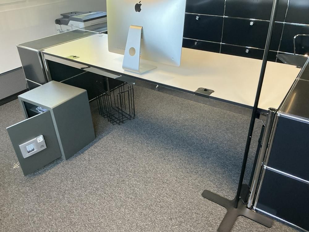 USM Haller Table