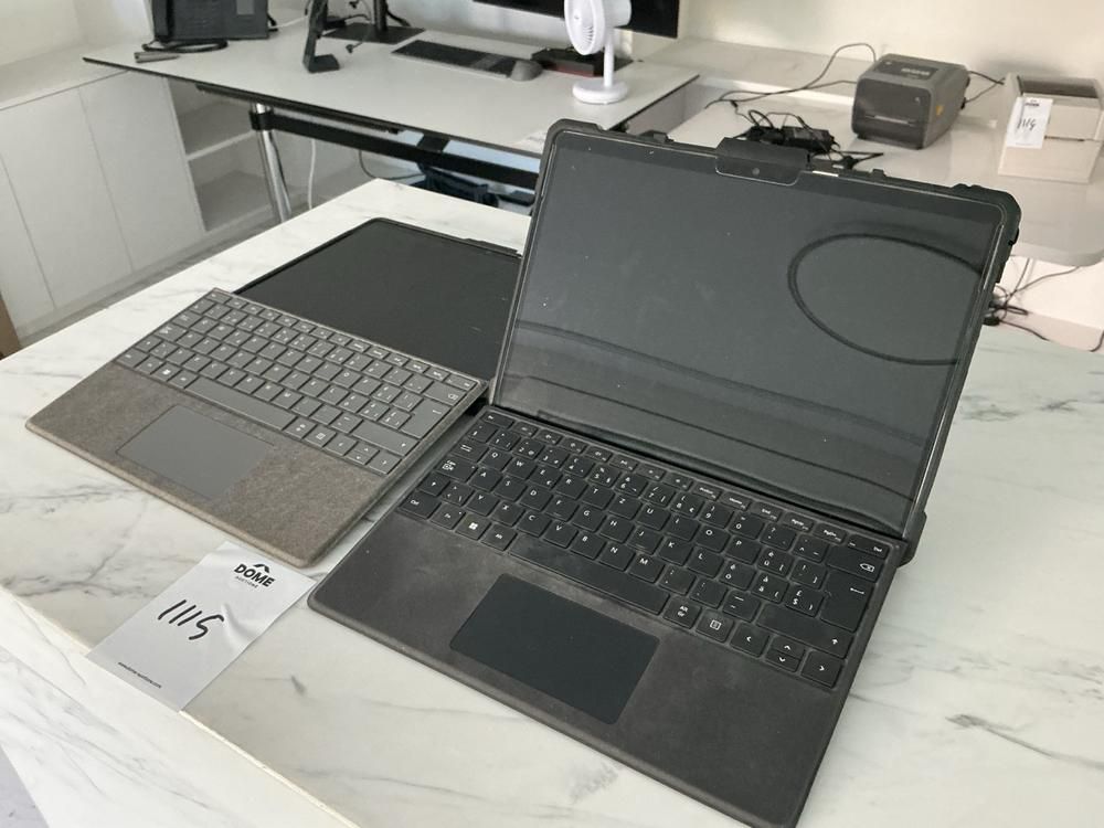 Microsoft Surface Laptop (2x)