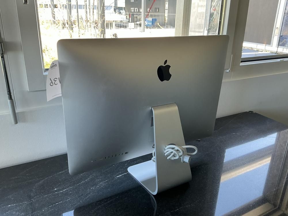 1 Apple iMac-Computer