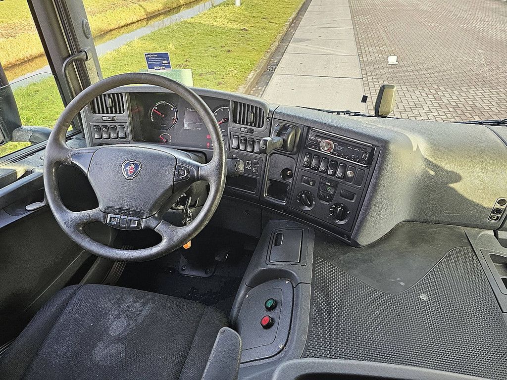 SCANIA P320 6x2*4 lamberet frigo