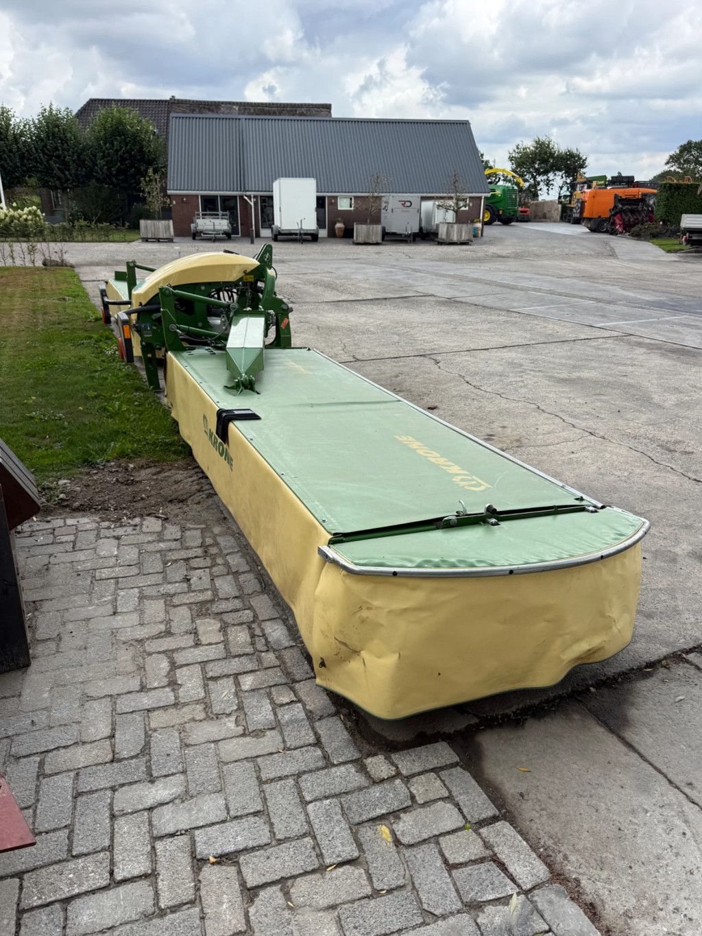 Krone Triple maaier krone easy cut B 1000 vlindermaaier schijvenmaaier Easy cut B 1000 easycut triple maaier vlinder maaier schijvenmaaier