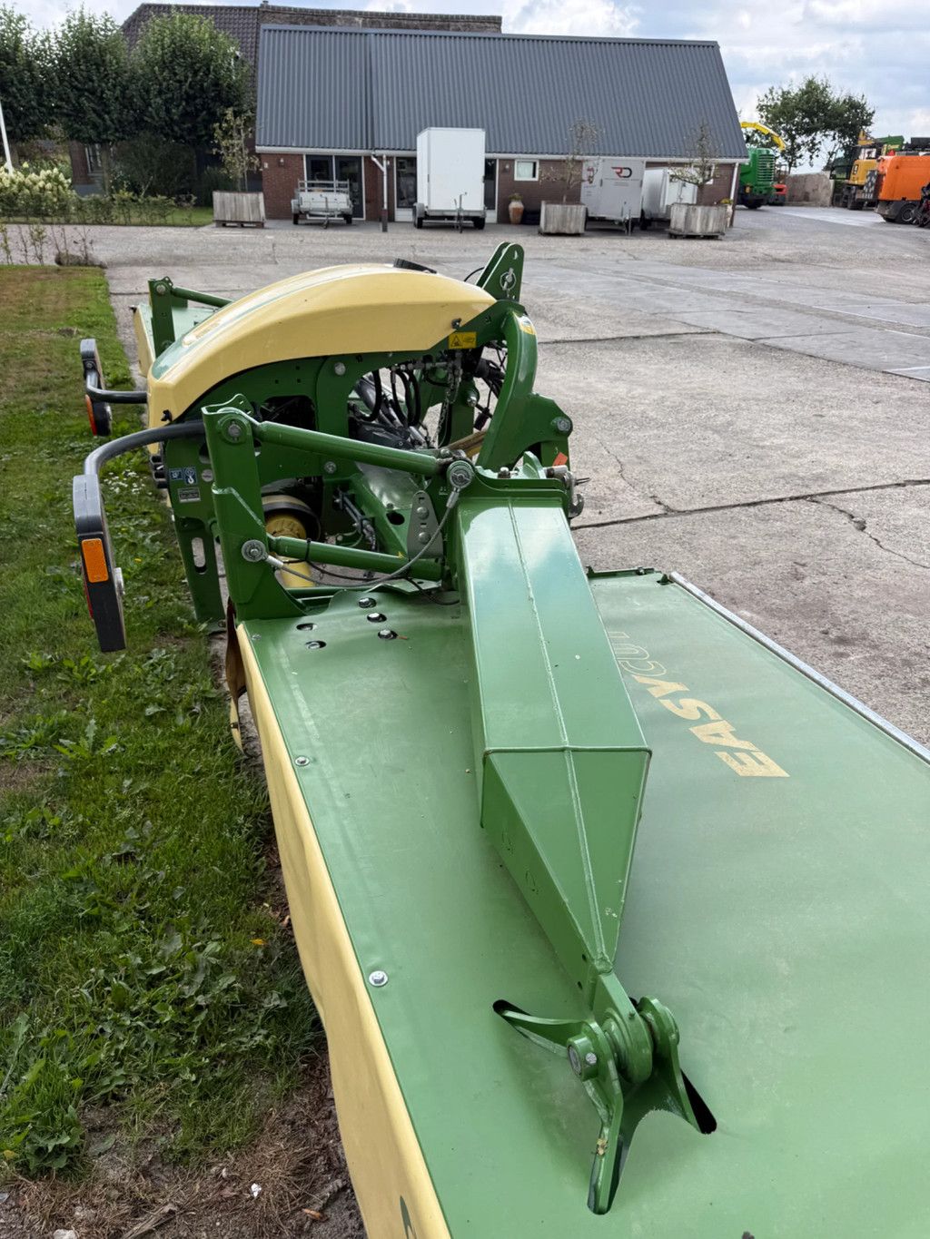 Krone Triple maaier krone easy cut B 1000 vlindermaaier schijvenmaaier Easy cut B 1000 easycut triple maaier vlinder maaier schijvenmaaier
