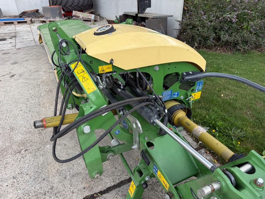 Krone Triple maaier krone easy cut B 1000 vlindermaaier schijvenmaaier Easy cut B 1000 easycut triple maaier vlinder maaier schijvenmaaier