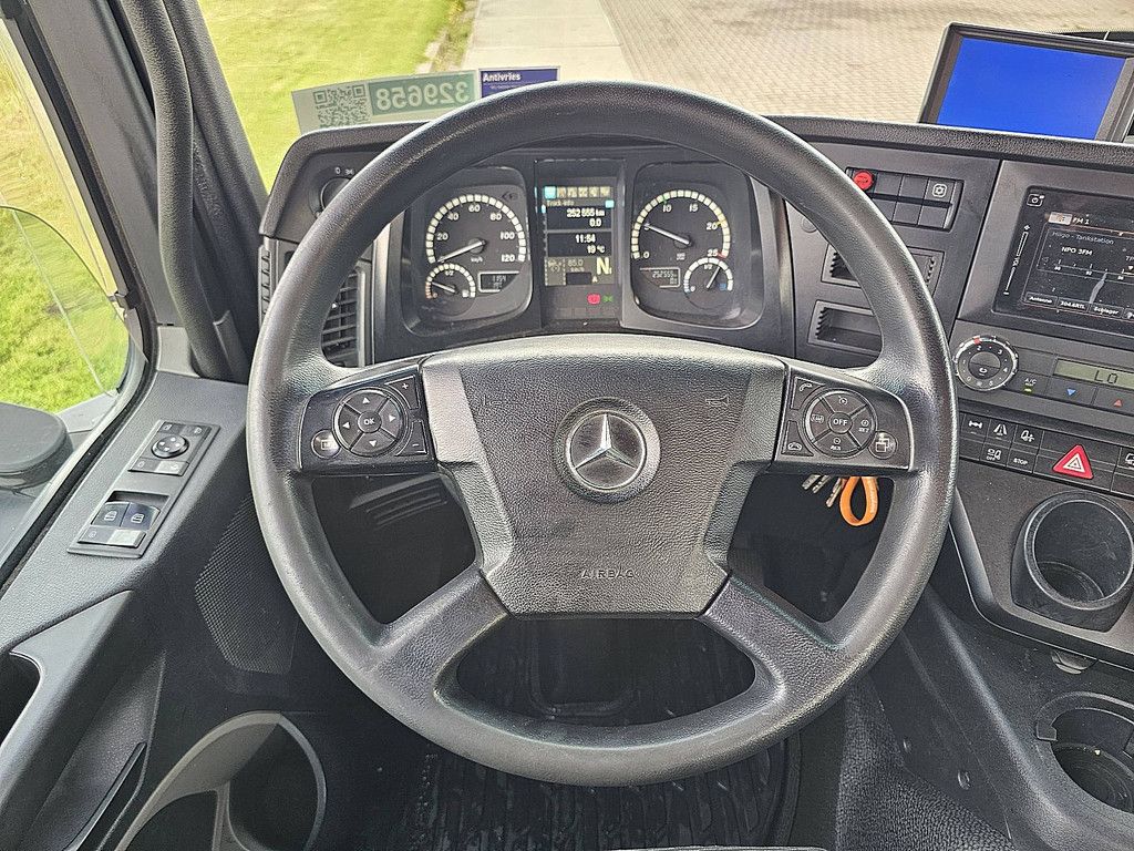 MERCEDES-BENZ ANTOS 1840 short cab 253tkm e6d