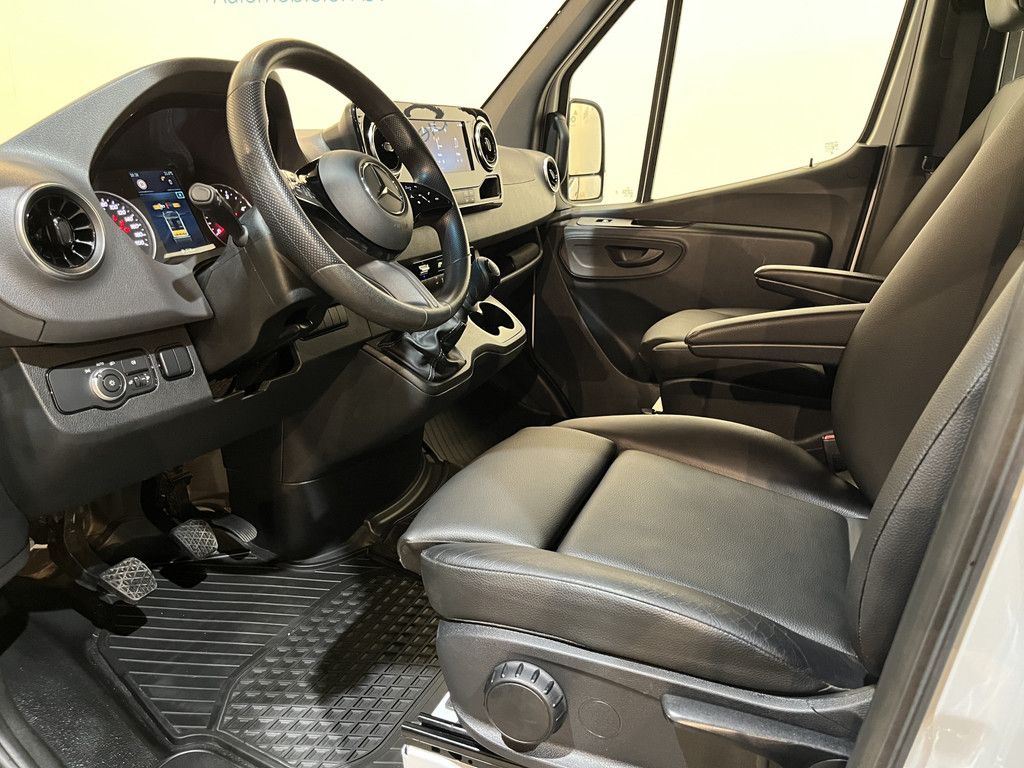 Mercedes-Benz Sprinter 317 CDI L3 RWD DC Dubbel Cabine Open Laadbak / Euro 6 / Trekhaak 3500 KG / Airco / Camera / CarPlay / Cruise Control Adap. / 6-Zits /