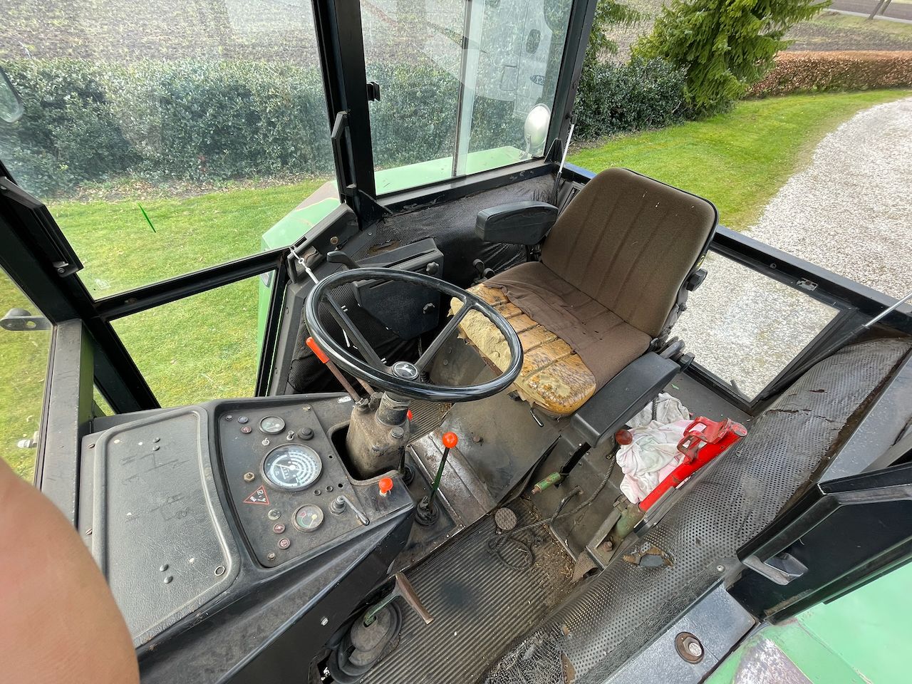 John Deere 2030