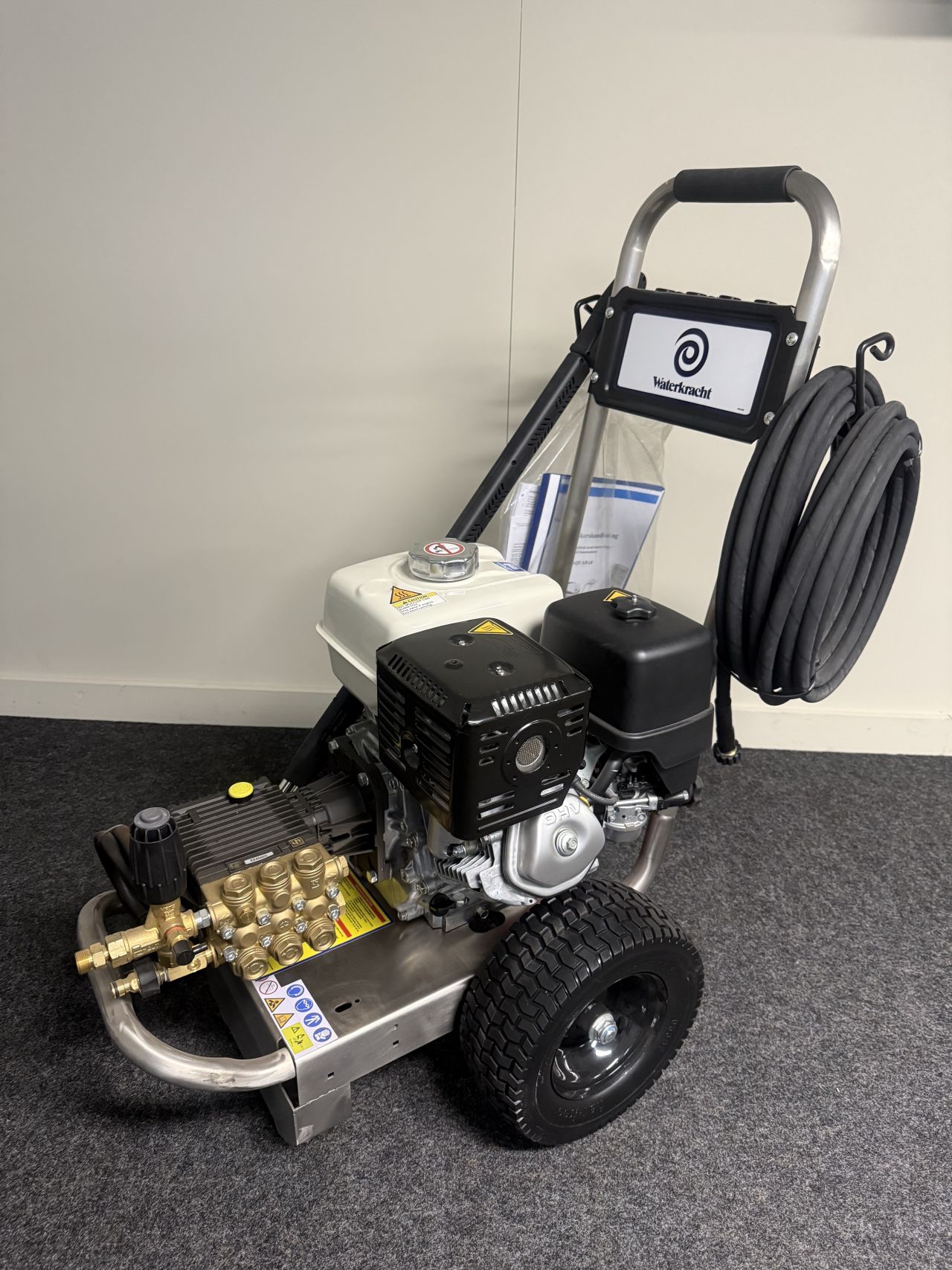 Waterkracht, Aquabar HI 210/15 Met Honda 13pk Motor