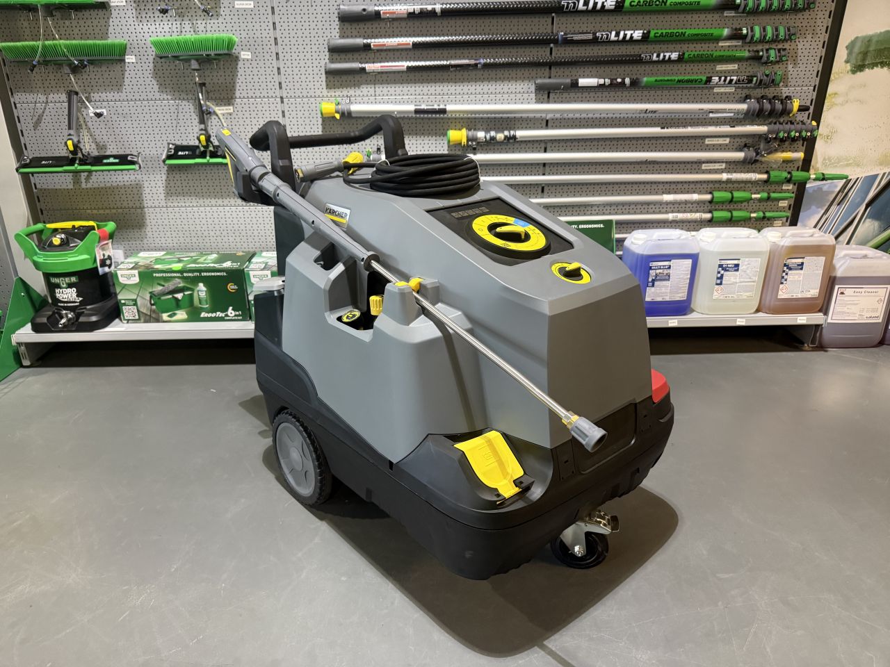 KARCHER WARMWATER HOGEDRUKREINIGER HDS 6/15 C