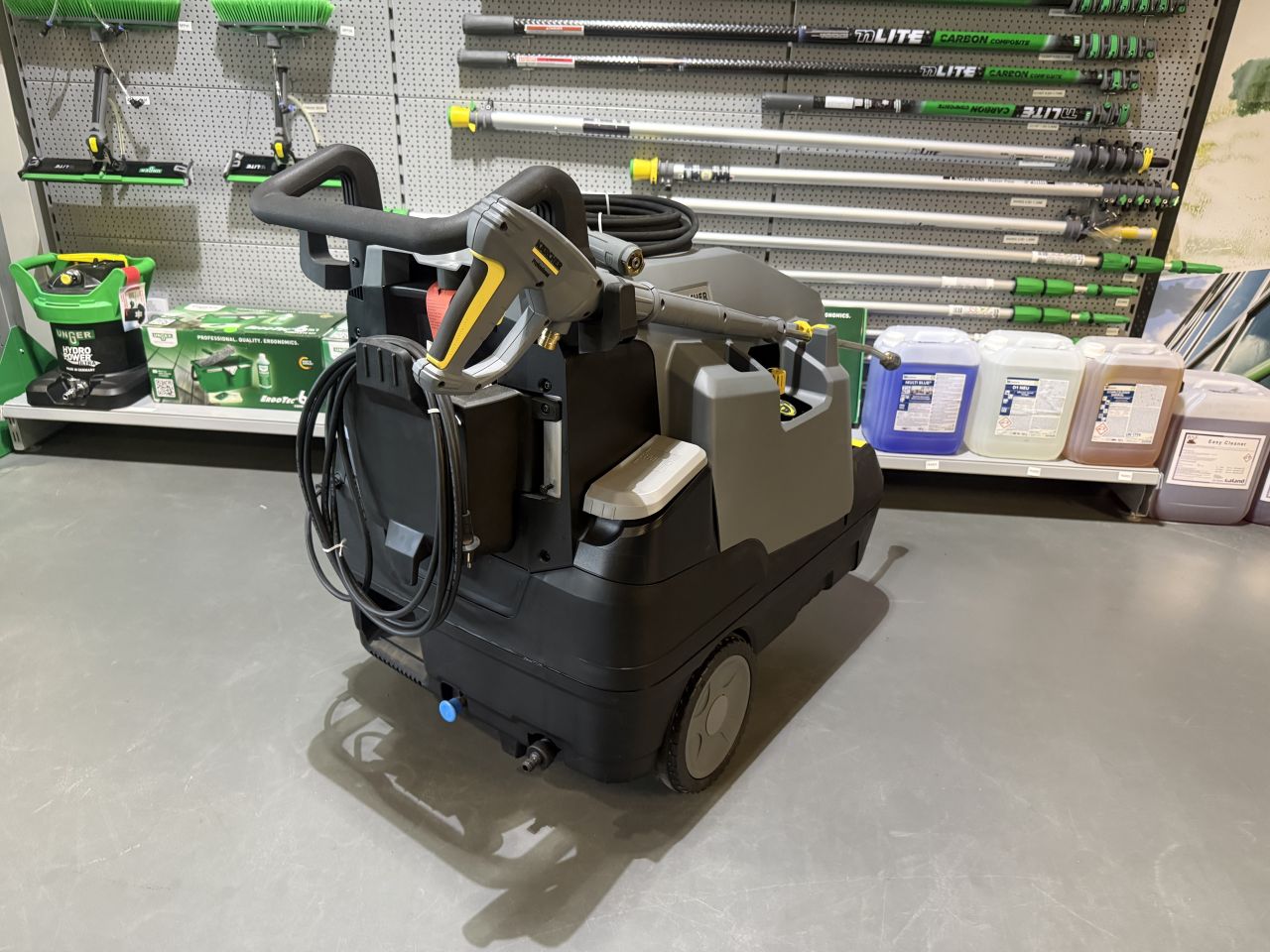 KARCHER WARMWATER HOGEDRUKREINIGER HDS 6/15 C