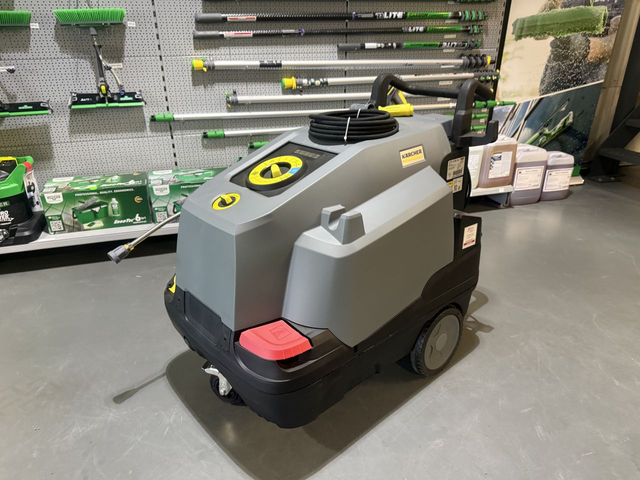KARCHER WARMWATER HOGEDRUKREINIGER HDS 6/15 C