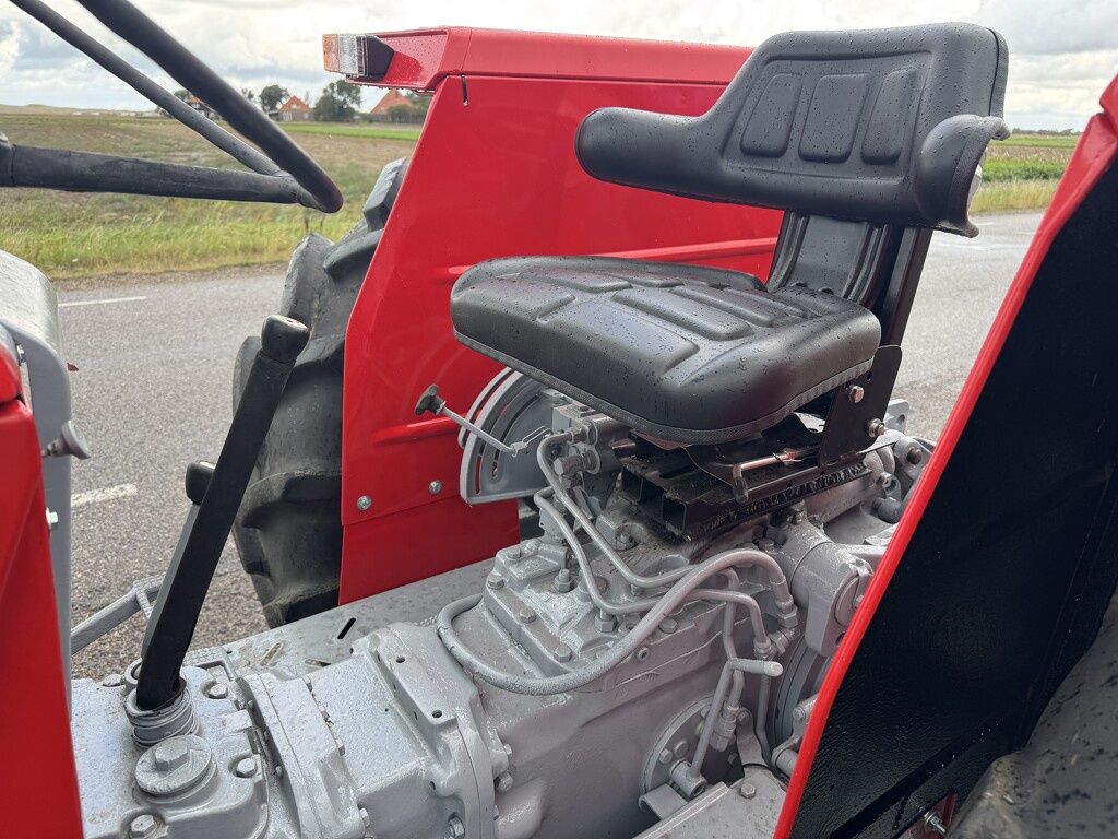 Massey Ferguson 168