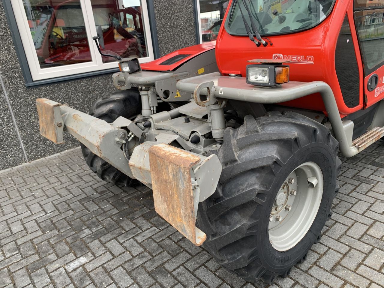 Merlo P3813