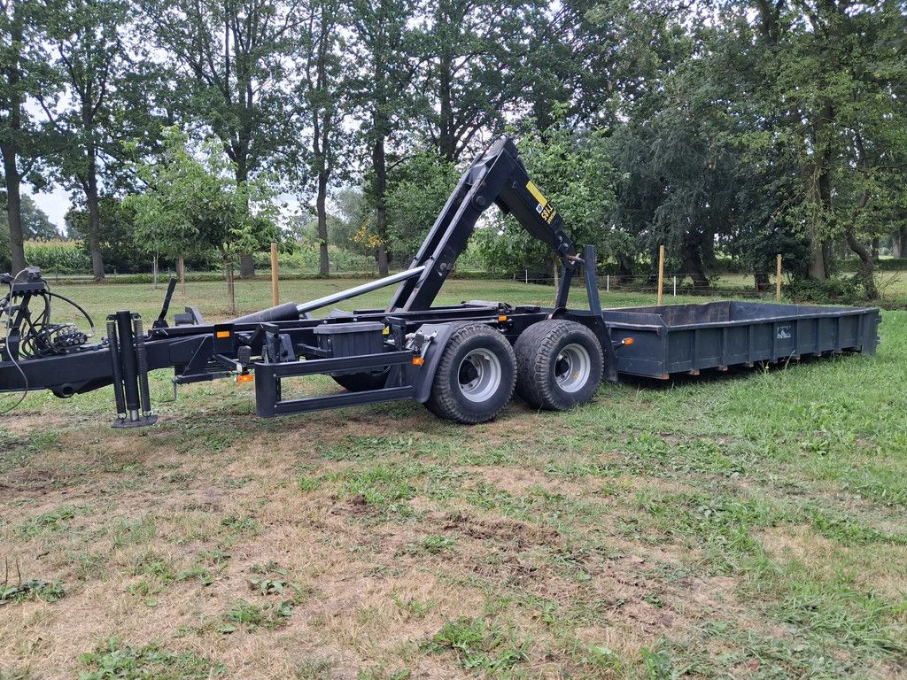 Pronar T185 T185 haakarm incl container Elektrische bediening