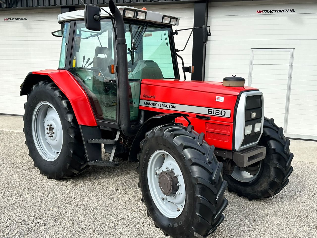 Massey Ferguson 6180