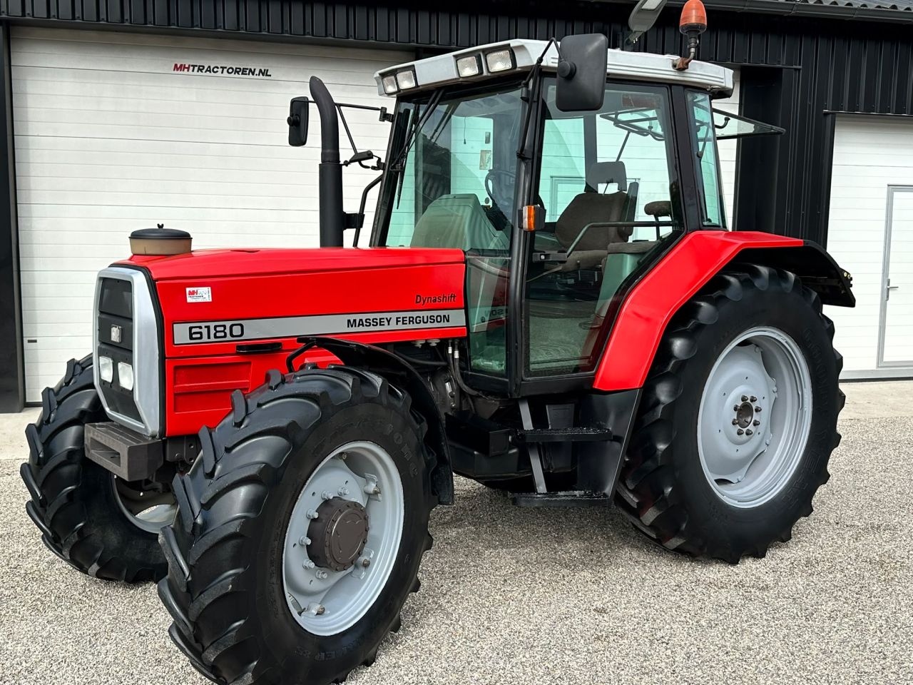 Massey Ferguson 6180