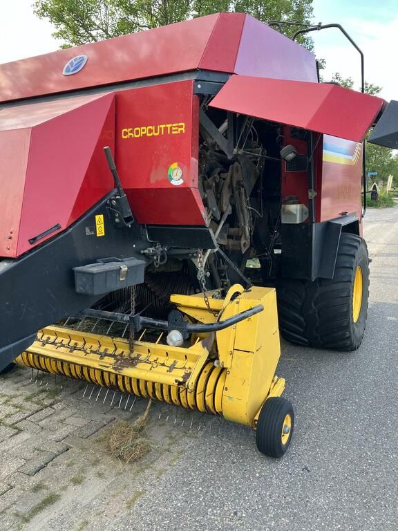 New Holland BB940