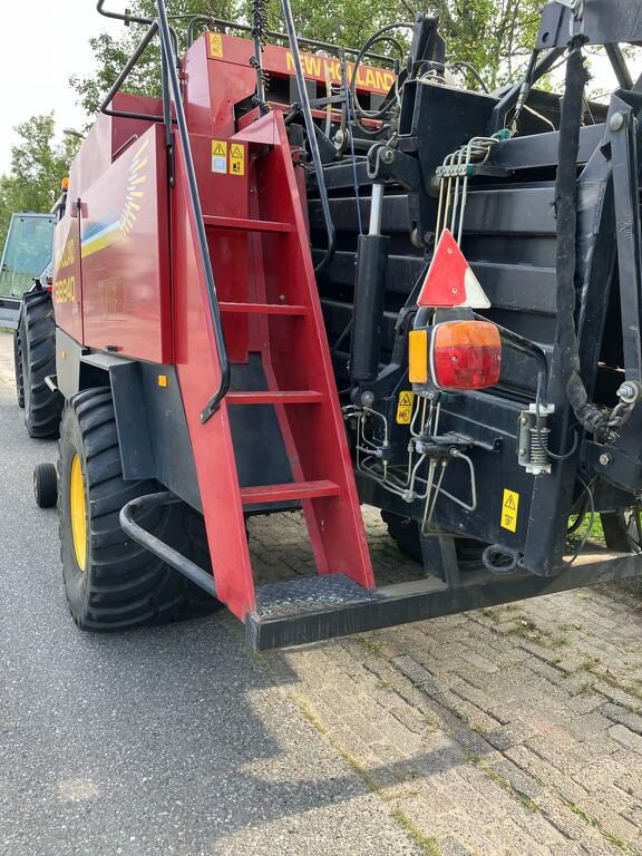 New Holland BB940