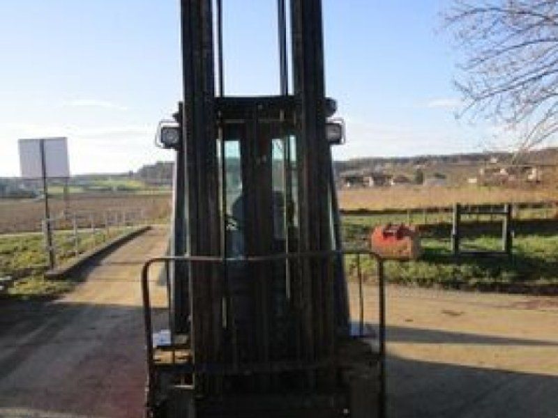Toyota 3 Ton. Tripl 7mSS