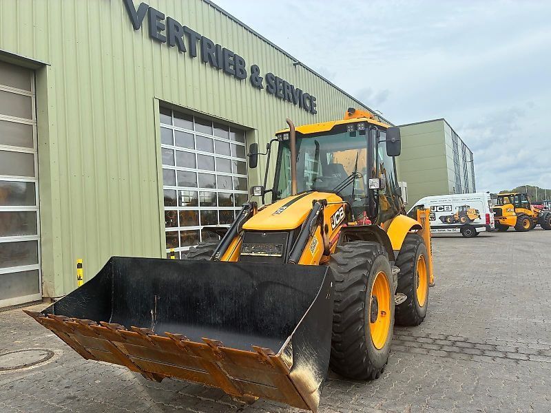 JCB 4CX