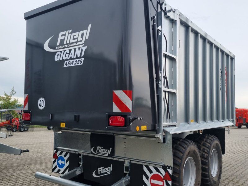 Fliegl Gigant ASW 256 C