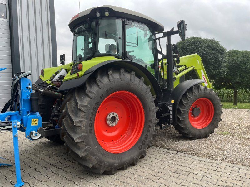 Claas Arion 470
