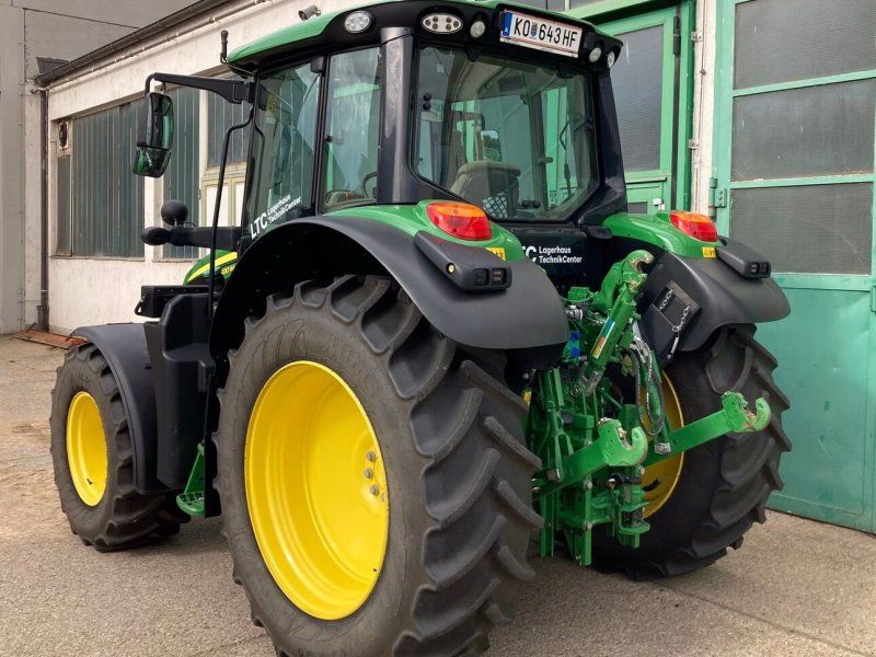 John Deere 6120M