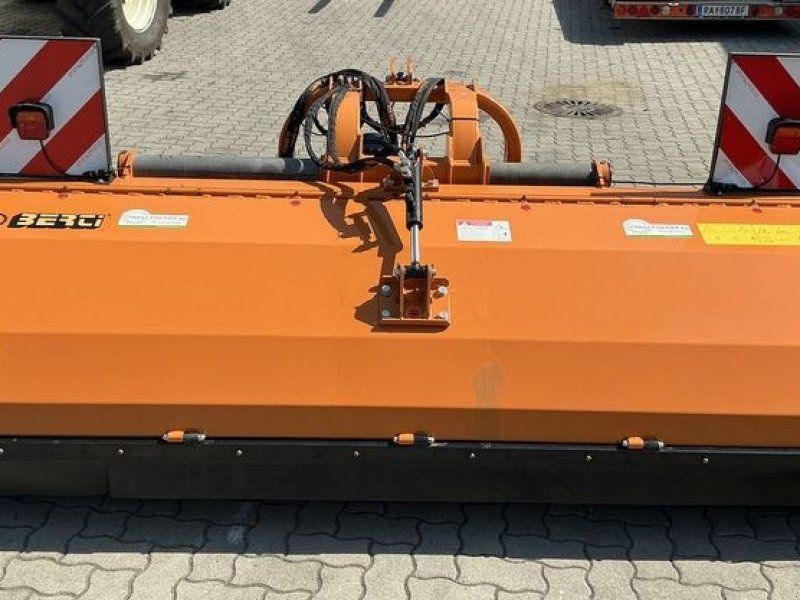 Berti Land/S 300