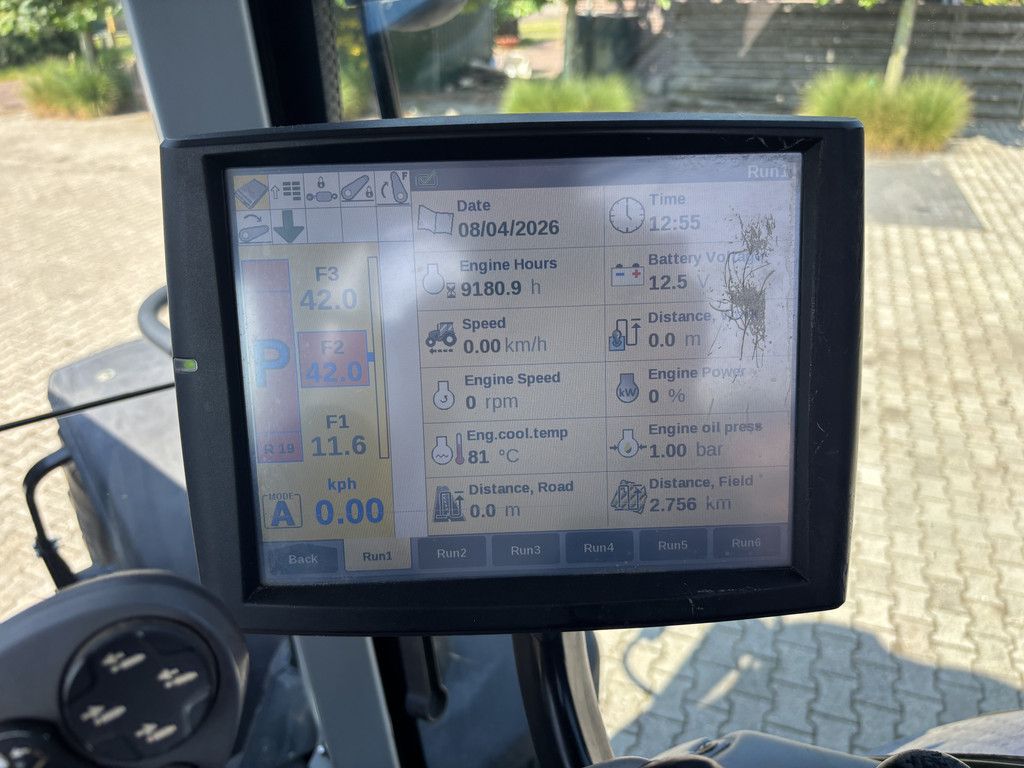 New Holland T7.210 AutoCommand. Fronthef, Vooras vering. 40km eco