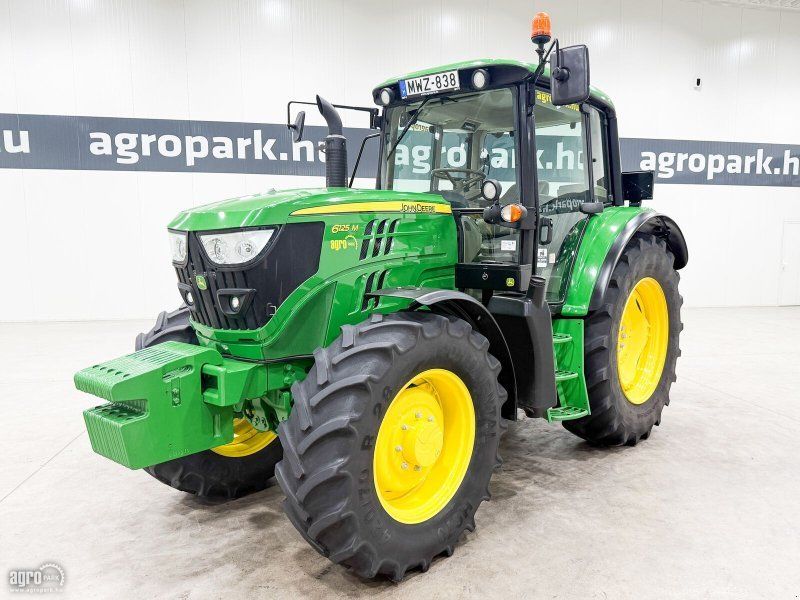 John Deere 6125M
