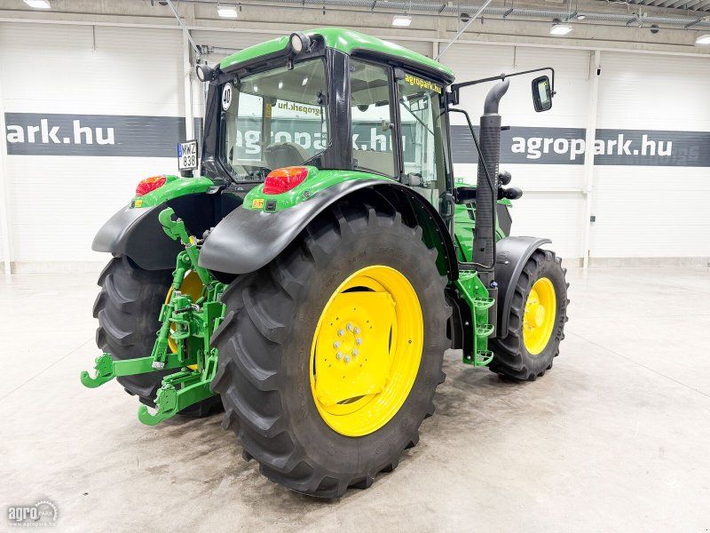 John Deere 6125M