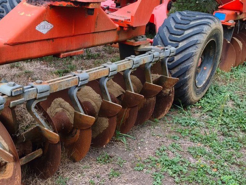 Kuhn Discover XM 28