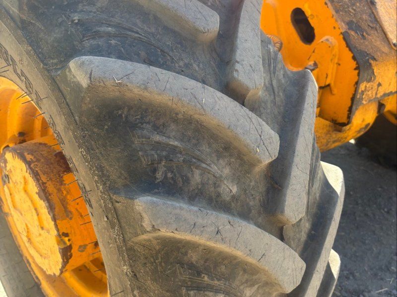 JCB 526S