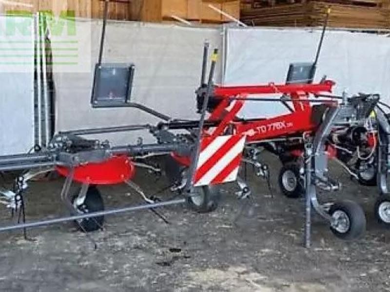 Massey Ferguson td 776 x