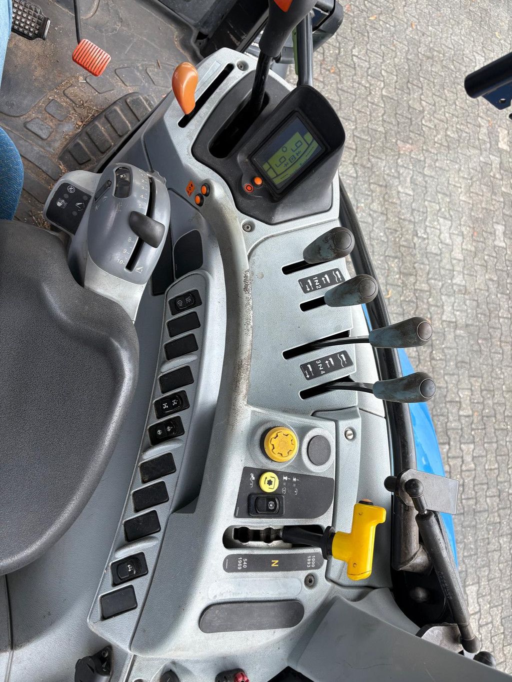 New Holland T6.165