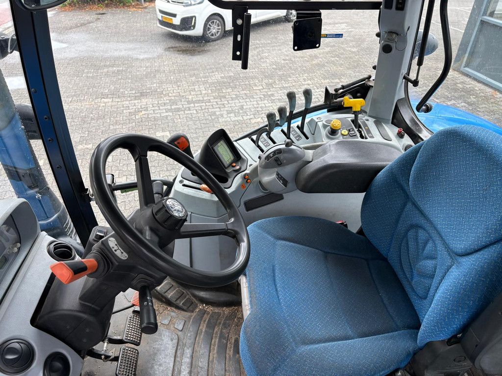 New Holland T6.165