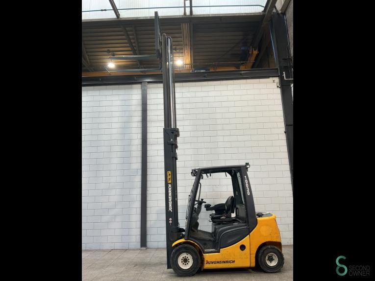 Forklifts Diesel Jungheinrich DFG 25 2015
