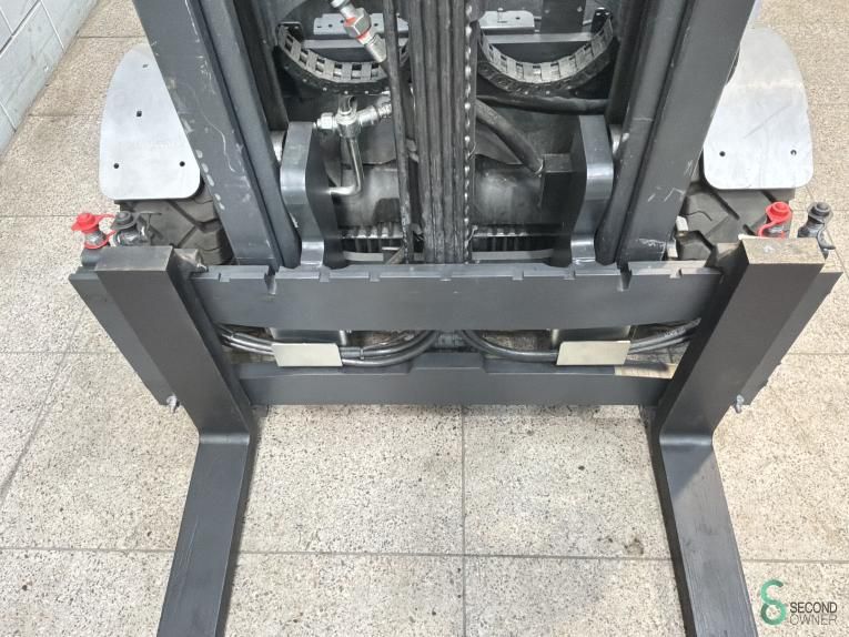 Forklifts Electric Still RX60-25 2020 Hours 461 3+4th Valve