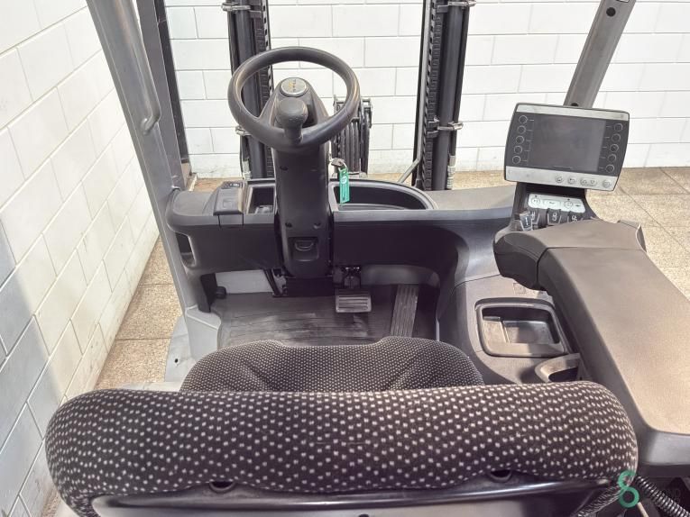 Forklifts Electric Still RX60-25 2020 Hours 461 3+4th Valve